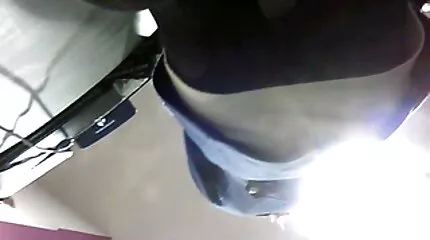 Russen bij casting voeren dubbele pijpbeurt uit naar Harige kerel vrouwvriendelijke sexfilms