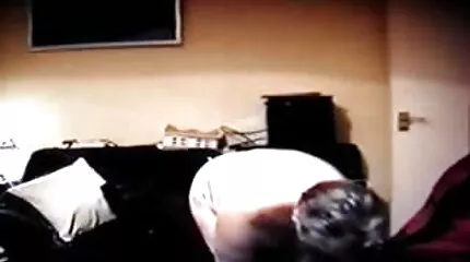 Mooi brunette gratis sexfilmen meisje neukt met een man in verschillende poses