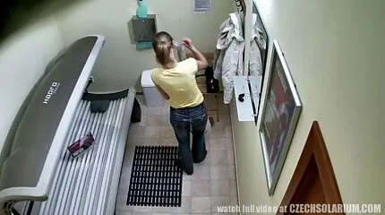 Pa deve moet neuken vrouw en dochter in nieuwste sexfilms voorzijde van Batey