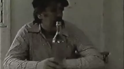 Twee Russische lesbiennes strand sexfilm likken in 69 positie en eindigen samen