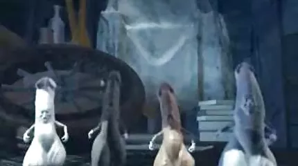 De blonde teef gaf zich sexfilm oma voor het eerst over bij de casting